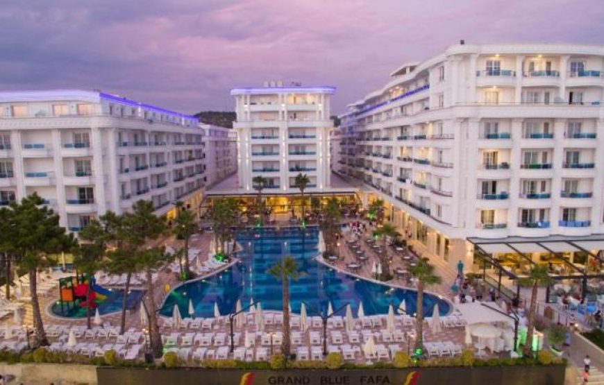 GRAND BLUE FAFA & SPA RESORT
