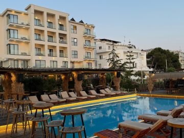 HOTEL GRAND