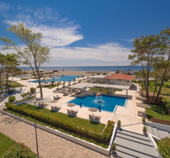 AZUL BEACH RESORT