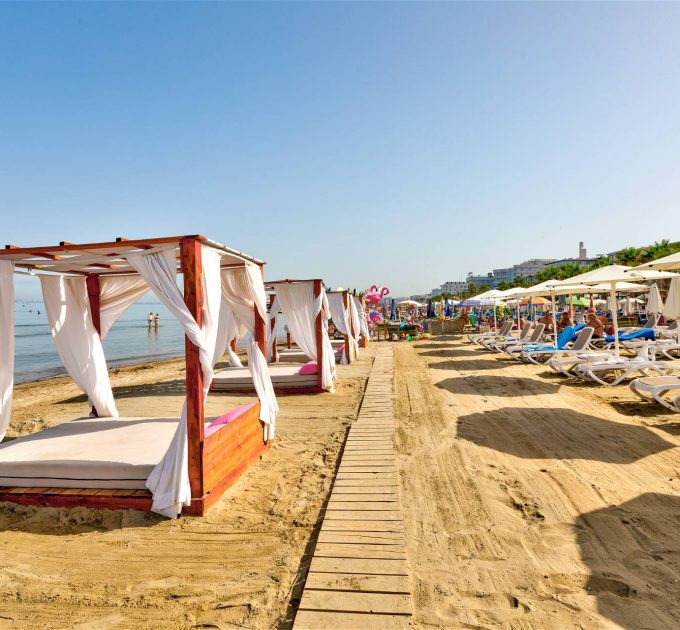 HOTEL KASTRATI EMPIRE