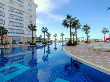 HOTEL LUNA FF GOLEM