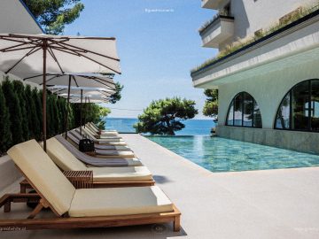 GREAT WHITE HOTEL