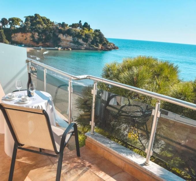 HOTEL VUE MER – ULQIN